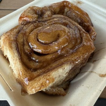 Cinnamon Roll Place - Classic Cinnamon Roll - Bakeries Near Me - Kihei, Hawaii