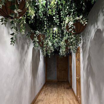 Fuego Wine Bar - Hallway to the impeccable clean restrooms. - Spanish Near Me - Derby, Connecticut