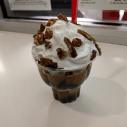 Chocolate pecan sundae