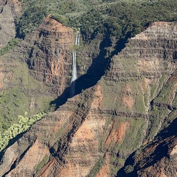 Safari Helicopters - Aerial Tours Near Me - Lihue, Hawaii Safari Helicopters - Aerial Tours Near Me - Lihue, Hawaii