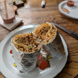 Al pastor super burrito Al pastor super burrito