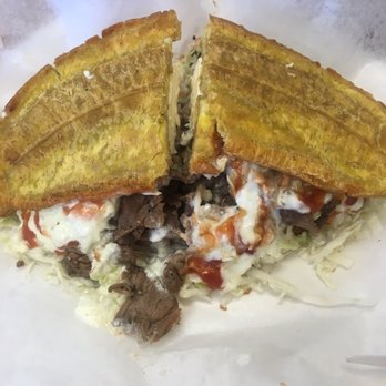 La Coriana - Patacon con carne asada - Venezuelan Near Me - Doral, Florida La Coriana - Patacon con carne asada - Venezuelan Near Me - Doral, Florida