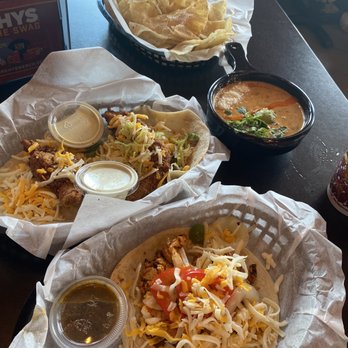Torchy's Tacos - Chicken fajita, trailer park, queso dip and chips - Tex-Mex Near Me - Memphis, Tennessee Torchy's Tacos - Chicken fajita, trailer park, queso dip and chips - Tex-Mex Near Me - Memphis, Tennessee
