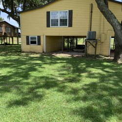Ramirez lawncare - After front of house