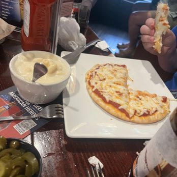 Barleycorn's Lakeside Park - Kids Cheese Pizza - American Near Me - Lakeside Park, Kentucky