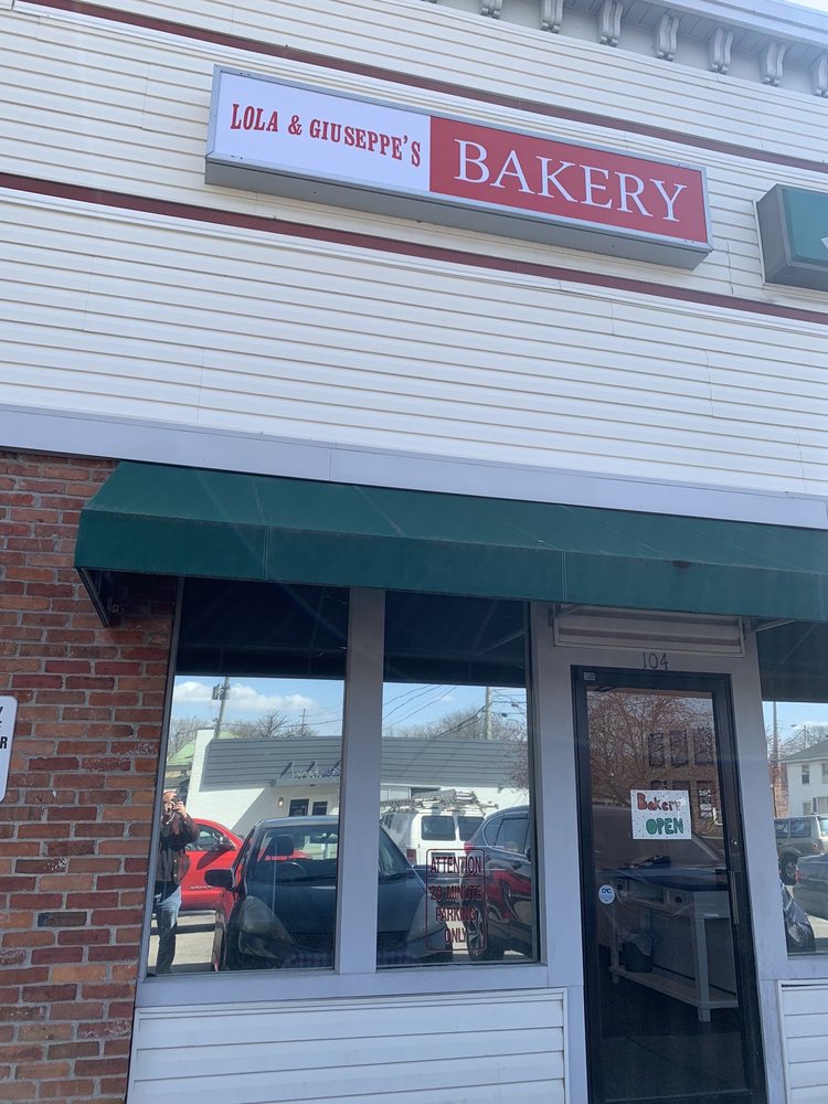 Lola and Giuseppe's Bakery, Gahanna Roadtrippers