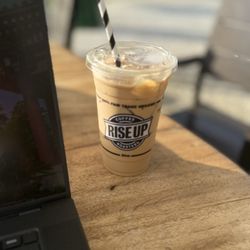 Rise Up Coffee Roasters - Vanilla Latte