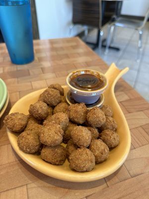 Beach Walk | A Fusion Walk of Asian Mama and American Papa by null