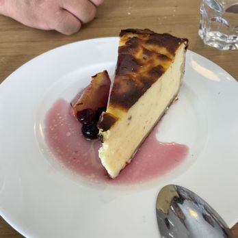 Le Bontemps - Custard pie - French Near Me - Cussac Fort Medoc, 33 Le Bontemps - Custard pie - French Near Me - Cussac Fort Medoc, 33