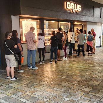 Brug Bakery - Ala Moana - line - Bakeries Near Me - Honolulu, Hawaii Brug Bakery - Ala Moana - line - Bakeries Near Me - Honolulu, Hawaii