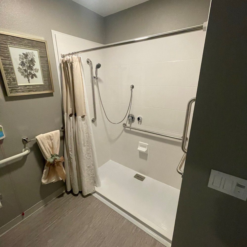 La Marea Senior Living - Shower - Retirement Homes Near Me - Carlsbad, California