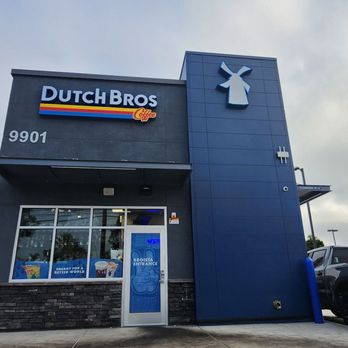 Dutch Bros Coffee - Juice Bars & Smoothies Near Me - Garden Grove, California
