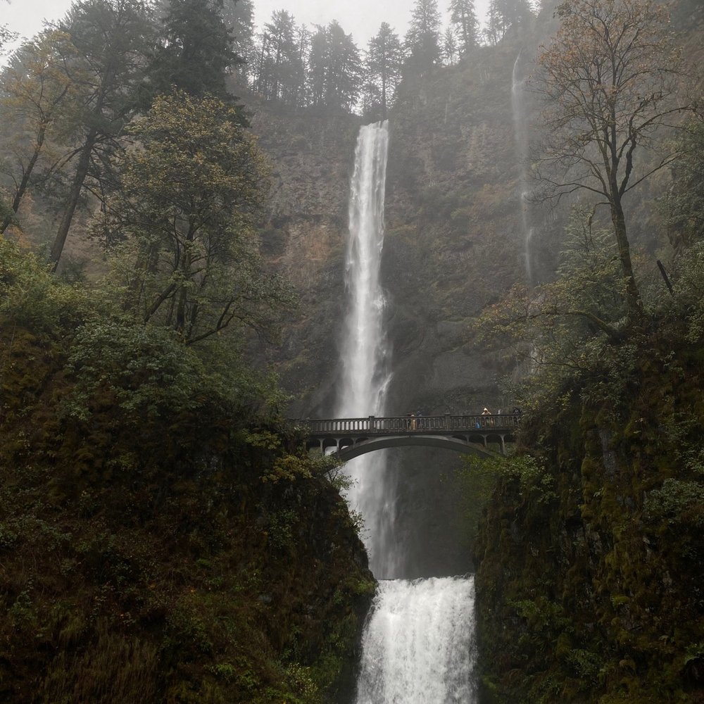 Multnomah Falls - Hiking Near Me - Bridal Veil, Oregon Multnomah Falls - Hiking Near Me - Bridal Veil, Oregon