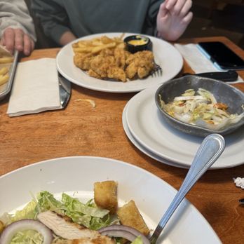 Brick House Tavern + Tap - Chicken Tenders - Bars Near Me - South Plainfield, New Jersey
