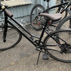 Bicycles of Ojai - Ladies' medium Specialized bike. So comfy to ride!