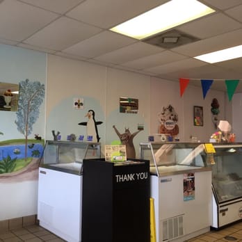 Ice Cream Corner - the ice cream counter in the background - Ice Cream & Frozen Yogurt Near Me - Gulfport, Mississippi Ice Cream Corner - the ice cream counter in the background - Ice Cream & Frozen Yogurt Near Me - Gulfport, Mississippi