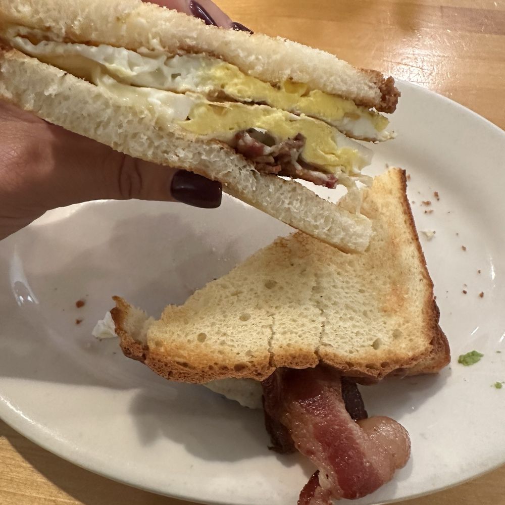 Toast Four Corners - Coffee & Tea Near Me - Storrs Mansfield, Connecticut
