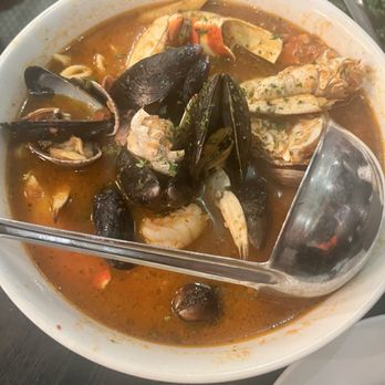 Sotto Mare - The "Best Damn Crab Cioppino" - Seafood Near Me - San Francisco, California Sotto Mare - The "Best Damn Crab Cioppino" - Seafood Near Me - San Francisco, California