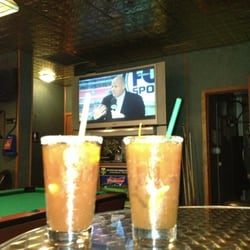 Lotsa Luck Bar & Grill