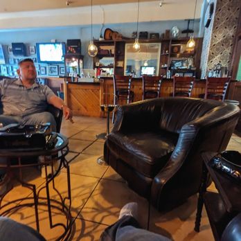 3 Islas Cigar Lounge - Relaxing chill spot with good vibes, good coffee, and a selection of cigars to choose from. - Cigar Bars Near Me - Miami, Florida 3 Islas Cigar Lounge - Relaxing chill spot with good vibes, good coffee, and a selection of cigars to choose from. - Cigar Bars Near Me - Miami, Florida