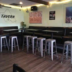 Kailua Tavern