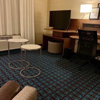 Fairfield by Marriott Inn & Suites Bakersfield North/Airport - Living room - Hotels Near Me - Bakersfield, California