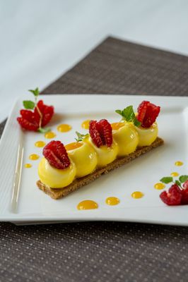 Tomo by null Tomo by null