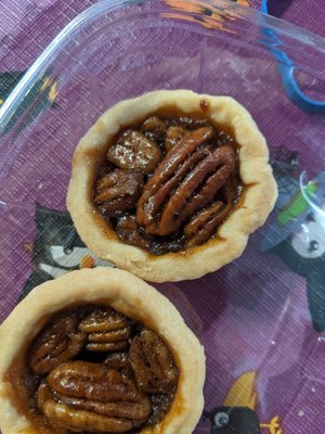 Windowsill Pies by null