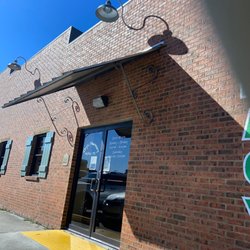 Dry's Health Mart - Outside