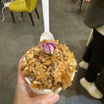 Kinrose Creamery - Walnut baklava - Ice Cream & Frozen Yogurt Near Me - Pasadena, California Kinrose Creamery - Walnut baklava - Ice Cream & Frozen Yogurt Near Me - Pasadena, California