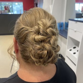 Fantastic Sams Cut & Color - Hair Salons Near Me - Wakefield, Rhode Island