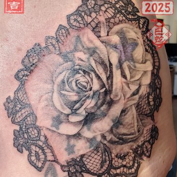 DAKINITATTOO - Rose & lace cover-up tattoo (in-progress) - Tattoo Near Me - Philadelphia, Pennsylvania