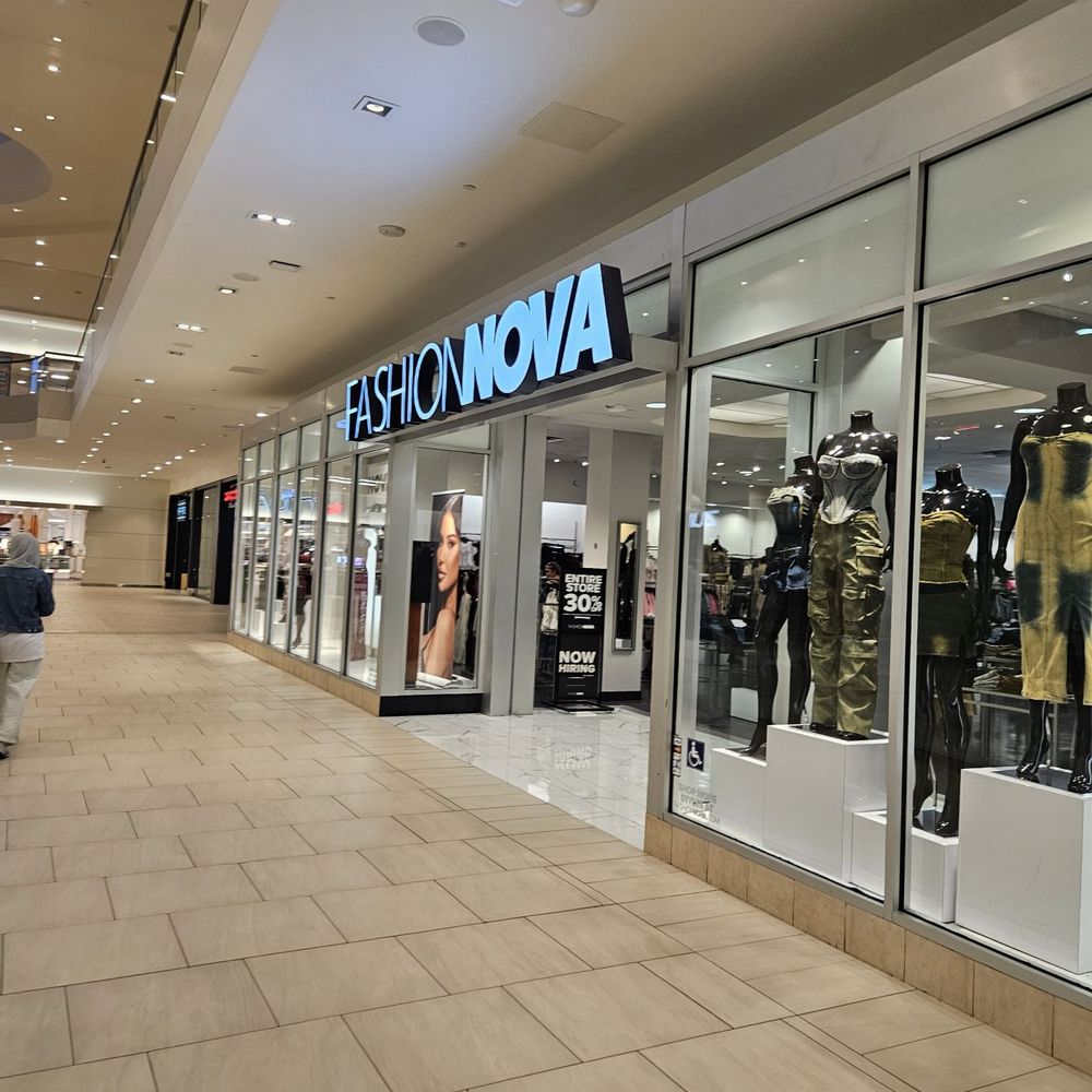 Fashion Nova - The front - Women's Clothing Near Me - Burbank, California Fashion Nova - The front - Women's Clothing Near Me - Burbank, California
