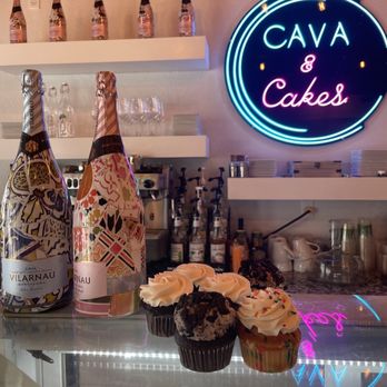 Cava and Cakes - a cupcake and a bottle of wine - Cupcakes Near Me - Santa Rosa Beach, Florida