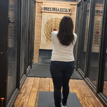 Dueling Axes - Axe Throwing Near Me - Las Vegas, Nevada
