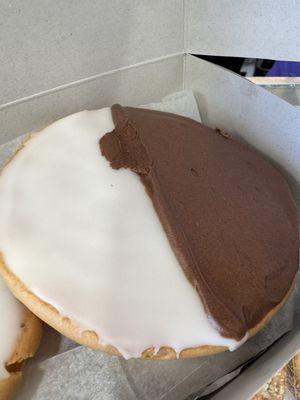 Bea's Bakery by null