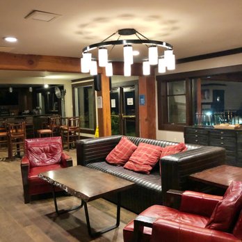 Killington Mountain Lodge, Tapestry Collection by Hilton - common area - Hotels Near Me - Killington, Vermont