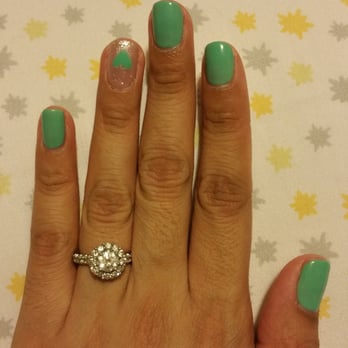 L Beauty  - Mint gel nails - Nail Salons Near Me - Pasadena, California