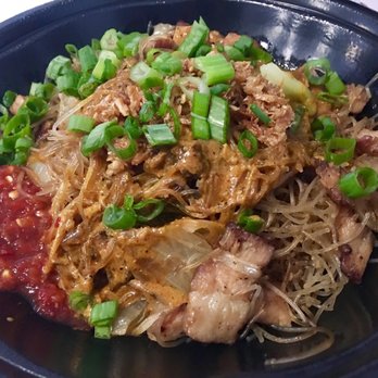DFG Noodles - The Scholar + Curry Sauce on top! - Food Trucks Near Me