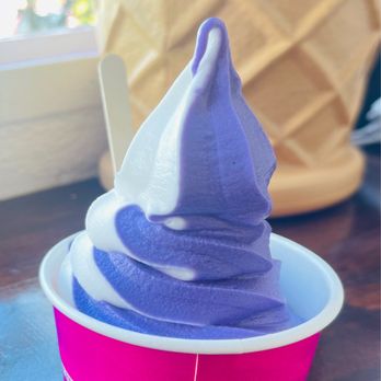Niu Soft Serve - Ube coconut swirl - Desserts Near Me - Honolulu, Hawaii Niu Soft Serve - Ube coconut swirl - Desserts Near Me - Honolulu, Hawaii