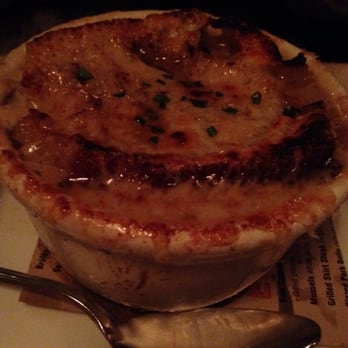 Murray's Cheese Bar - French onion soup - Wine Bars Near Me - Long Island City, New York Murray's Cheese Bar - French onion soup - Wine Bars Near Me - Long Island City, New York