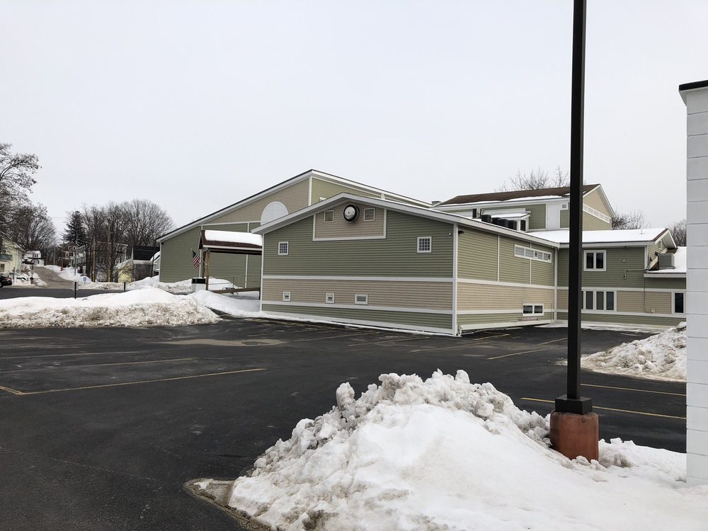 THE WELLNESS COMPLEX Updated September 2024 827 North Main St, Laconia, New Hampshire Gyms