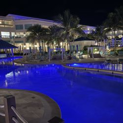 Kim Gaylord Travel - Resort at night