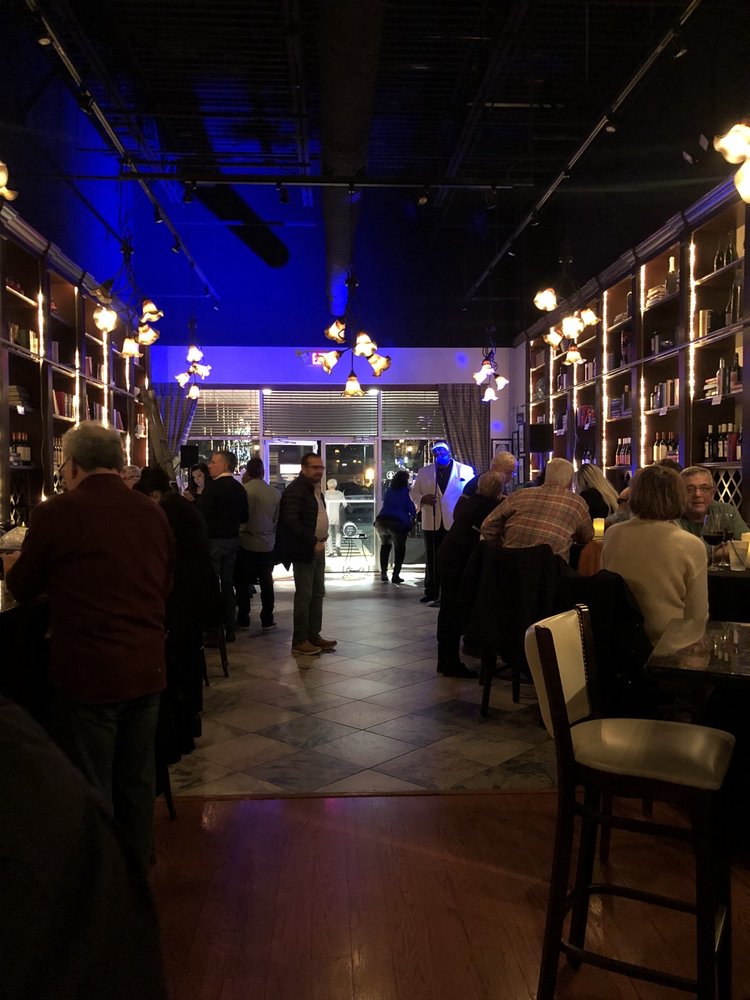 UNCORKED WINE SHOP & LOUNGE 33 Photos & 45 Reviews 650 Union Blvd