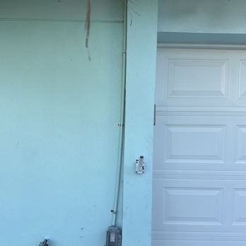 Luminous Electric - Look how the tech did this box install - Electricians Near Me - Clearwater, Florida Luminous Electric - Look how the tech did this box install - Electricians Near Me - Clearwater, Florida