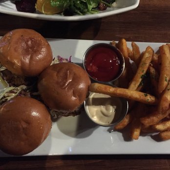 Ocado Restaurant - BBQ sliders with fries - Vegan Near Me - Sherman Oaks, California Ocado Restaurant - BBQ sliders with fries - Vegan Near Me - Sherman Oaks, California