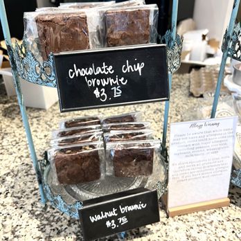 Nosh Dessert Parlour - Desserts Near Me - Mooresville, Indiana