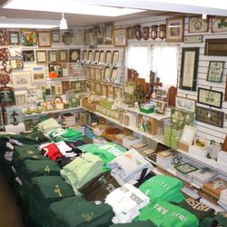 The Cross and Shamrock - Irish Gifts