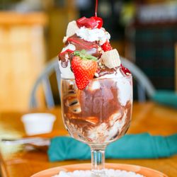 Fiddle River Restaurant - Chocolate Sundae