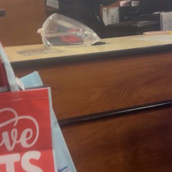 PetSmart - The person who knocked my fish off the counter - Pet Stores Near Me - NORTH CHARLESTON, South Carolina PetSmart - The person who knocked my fish off the counter - Pet Stores Near Me - NORTH CHARLESTON, South Carolina